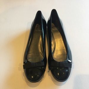Stuart Weitzman Black Ballet Shoe 6 M Bow Patent